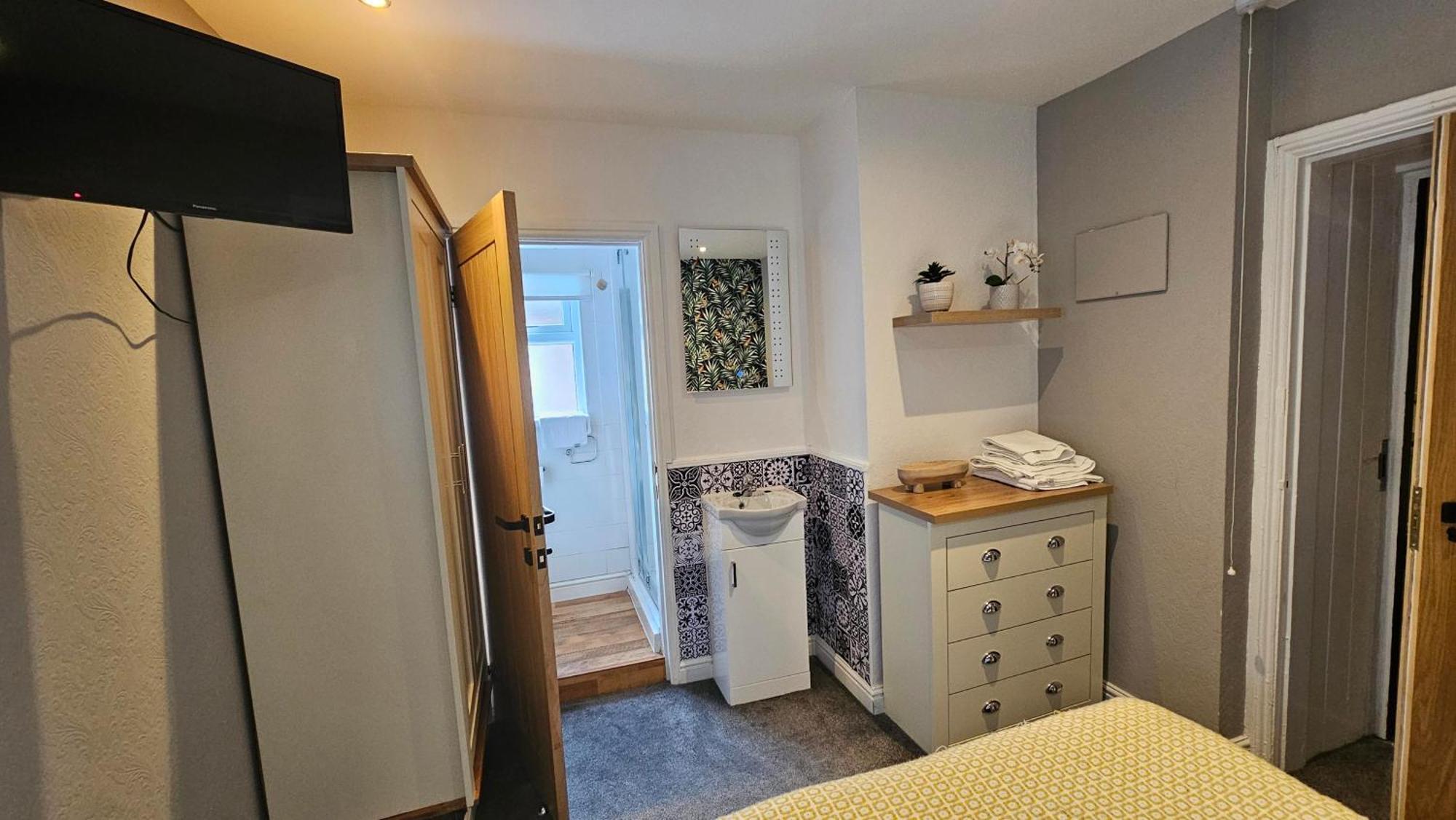 Hotel Rudyard Leek Ngoại thất bức ảnh